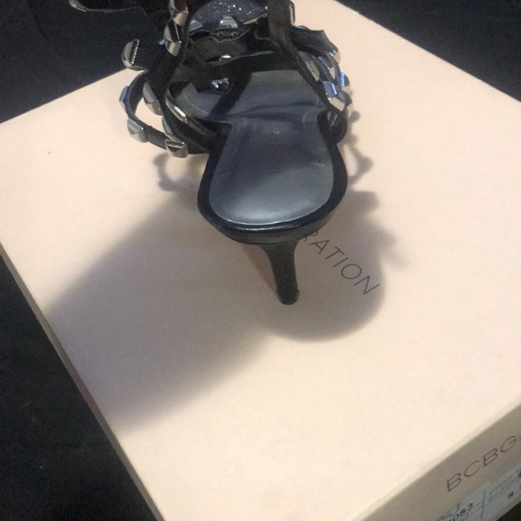 BCBG heels - Picture 3 of 4